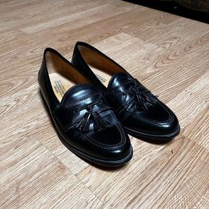 Johnston and Murphy dress shoes